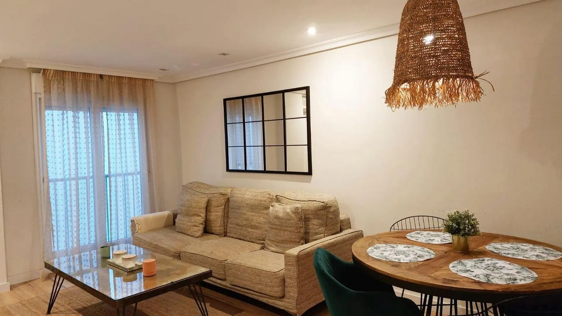 Hidden Gem Cristalera Benjumeda In Cadiz Centro Apartment