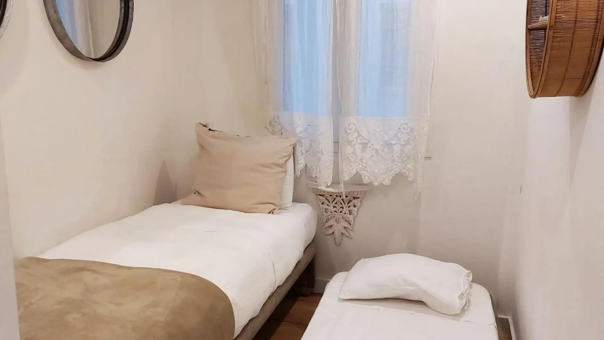 Hidden Gem Cristalera Benjumeda In Cadiz Centro Apartment 0*,  Spain